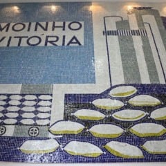 Mosaico encomendado por Am&eacute;rico Buaiz ao artista Raphael Sam&uacute; em 1963 restaurado