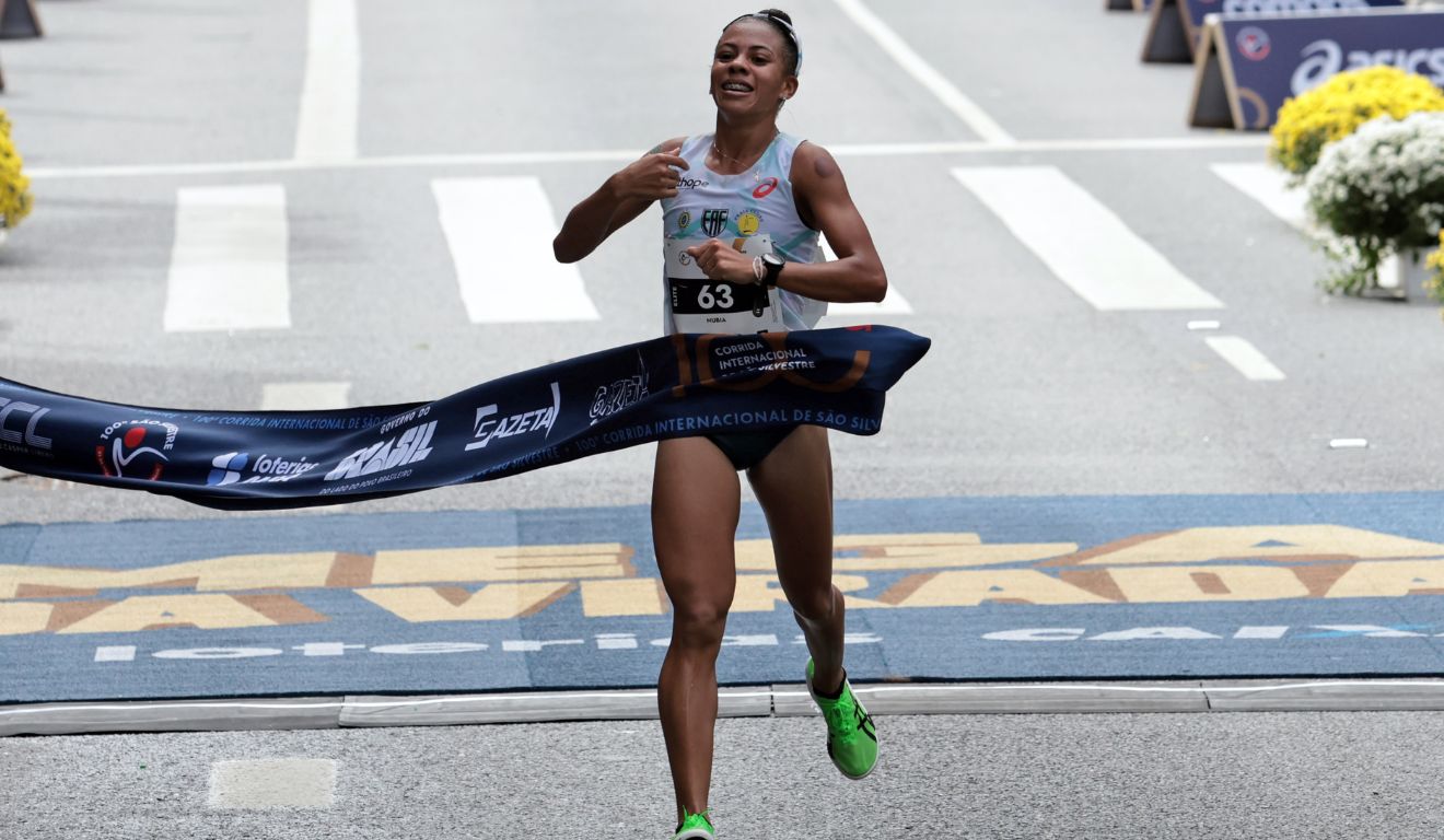 São Paulo (SP), 31/12/2025 - Atleta brasileira Núbia de Oliveira, terceiro lugar da categoria feminina da 100ª Corrida Internacional de São Silvestre. Foto: Paulo Pinto/Agencia Brasil São Paulo (SP), 31/12/2025 - Atleta brasileira Núbia de Oliveira, terceiro lugar da categoria feminina da 100ª Corrida Internacional de São Silvestre. Foto: Paulo Pinto/Agencia Brasil