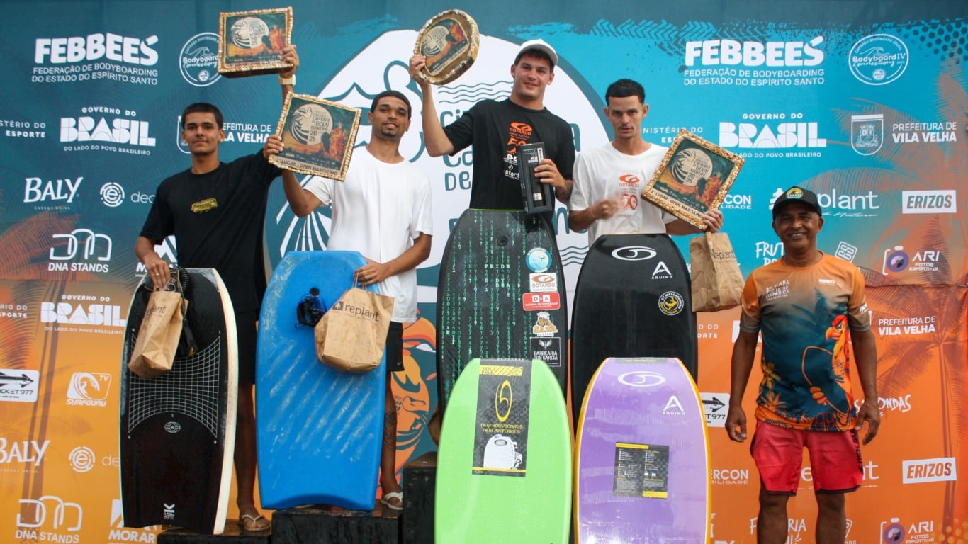 Circuito Estadual de Bodyboarding. 3ª etapa. Praia de Itaparica, em Vila Velha. Pódio Circuito Estadual de Bodyboarding. 3ª etapa. Praia de Itaparica, em Vila Velha. Pódio