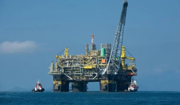 Plataforma P-40 paralisa após vazamento de gás na Bacia de Campos no Rio de Janeiro