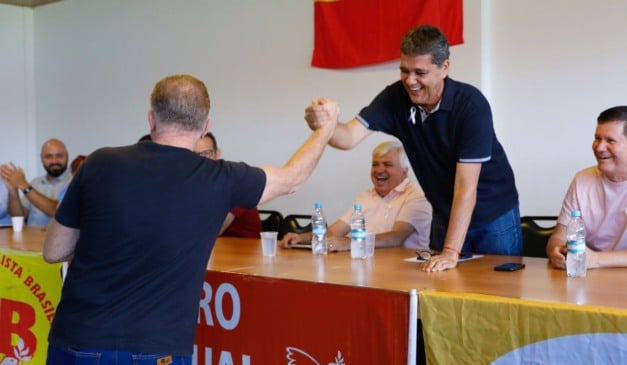 Ricardo participa de encontro estadual do PSB com Casagrande (foto: Thiago Coutinho)