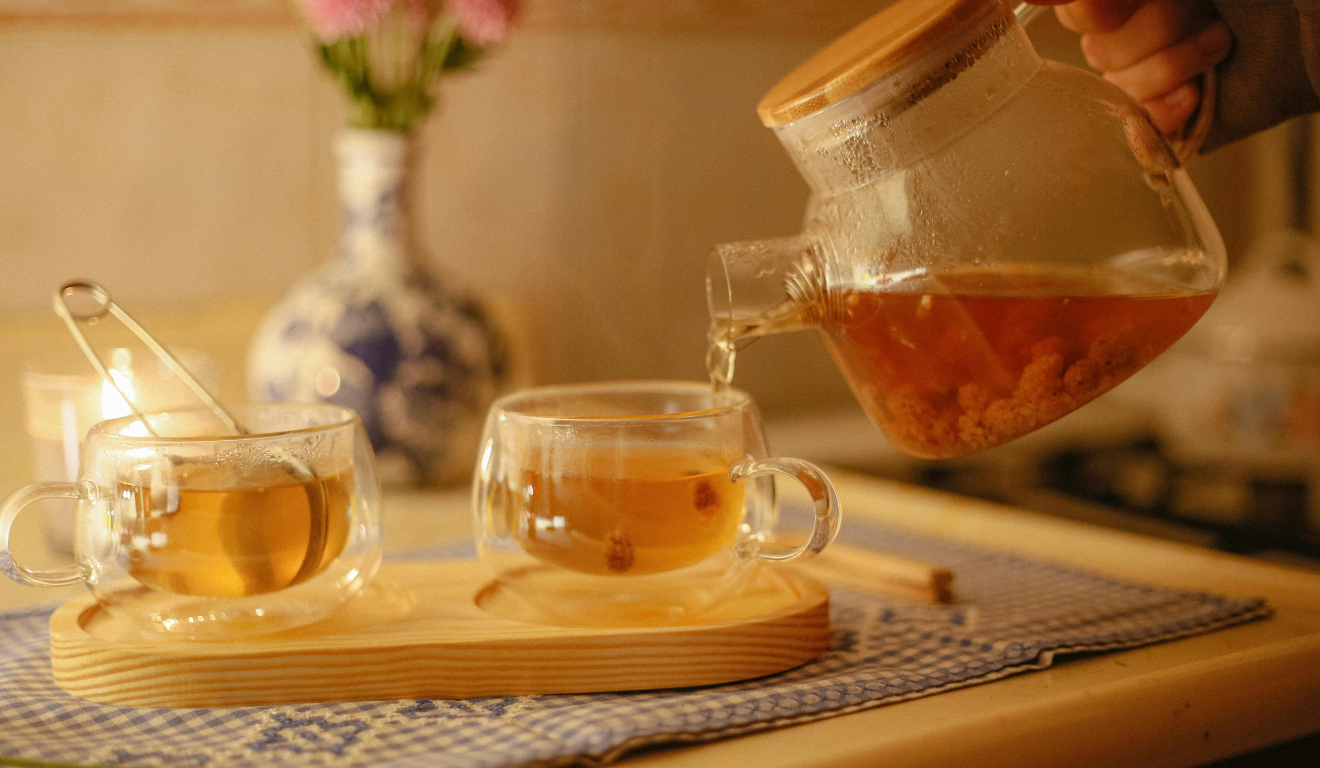 Receita de chá que desincha depois da ceia de Natal/Canva