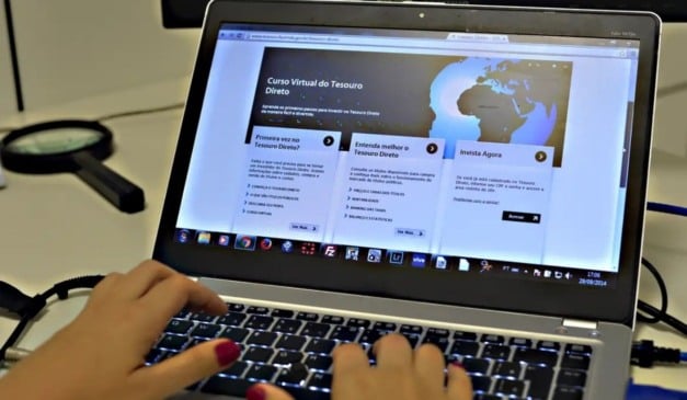 Tesouro Direto movimentou R$ 6,2 bilhões em novembro, com maior procura por títulos vinculados à Selic em meio ao cenário de juros altos. Foto: Marcello Casal Jr./Agência Brasil