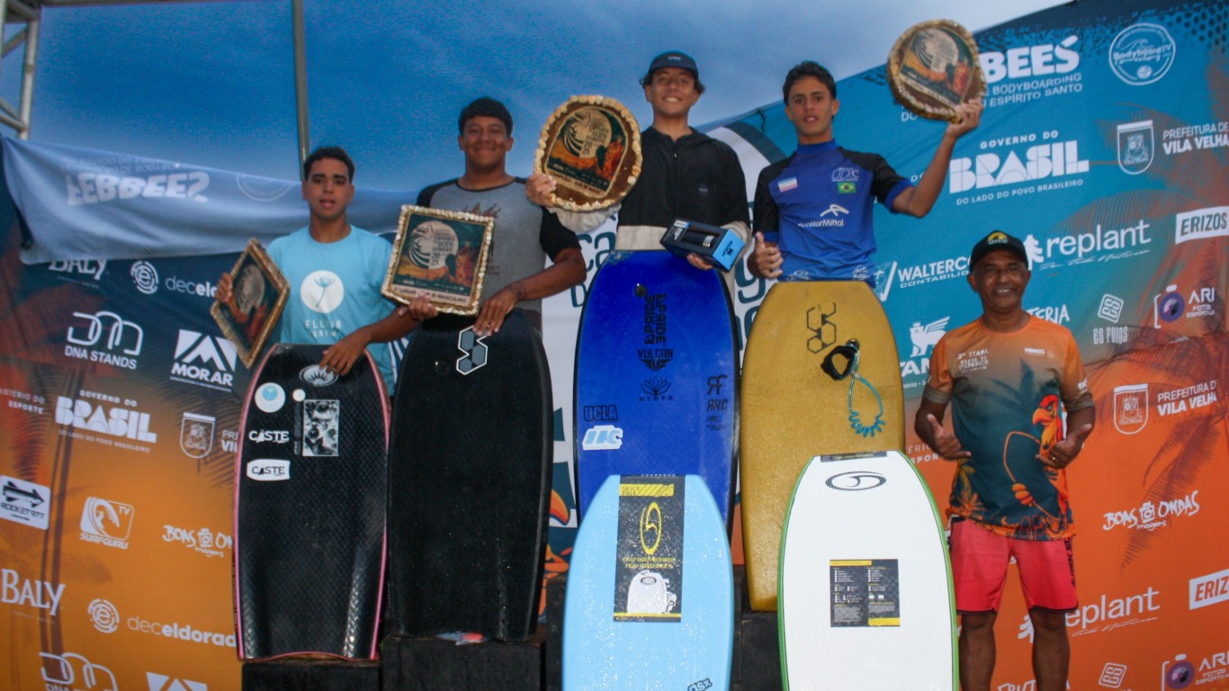 Circuito Estadual de Bodyboarding. 3ª etapa. Praia de Itaparica, em Vila Velha. Pódio Circuito Estadual de Bodyboarding. 3ª etapa. Praia de Itaparica, em Vila Velha. Pódio