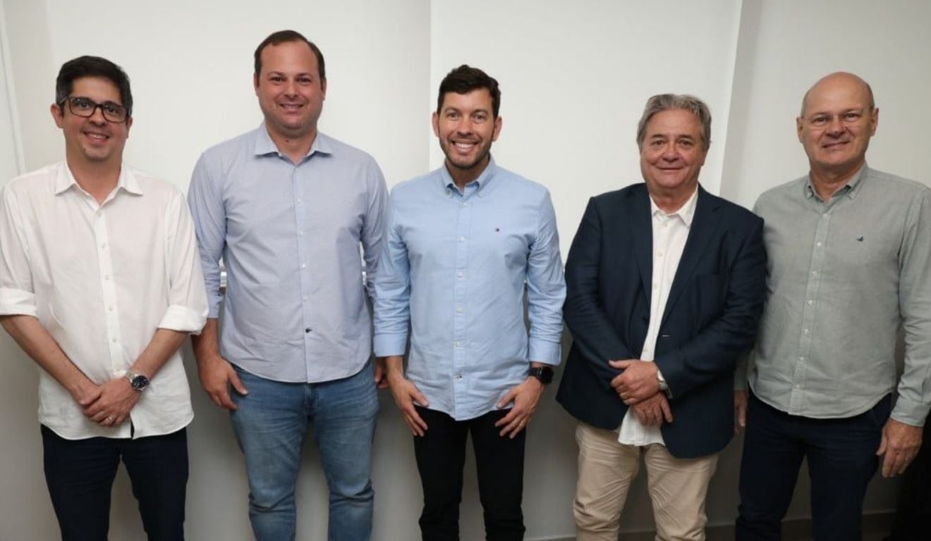 Thomaz, Victor, Arnaldinho, Luiz Paulo e Cael