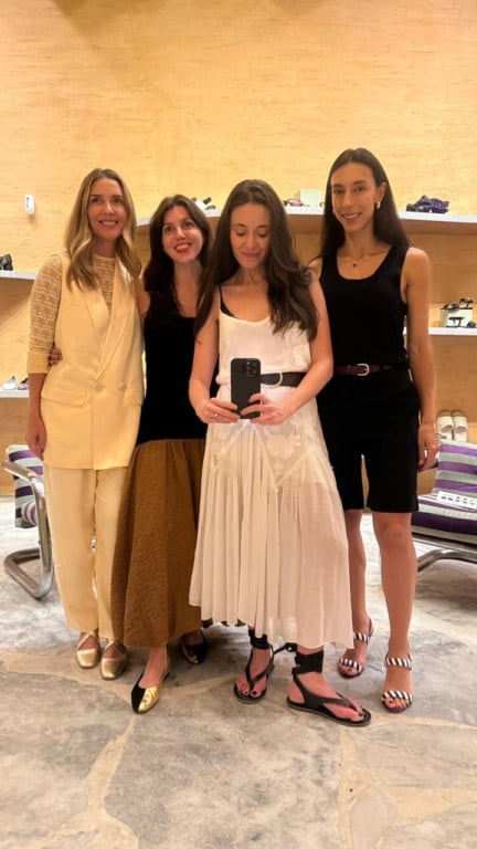 Mariana Dalla, Debora Leal, Gabriella Decottignies e Camila Esquerdo