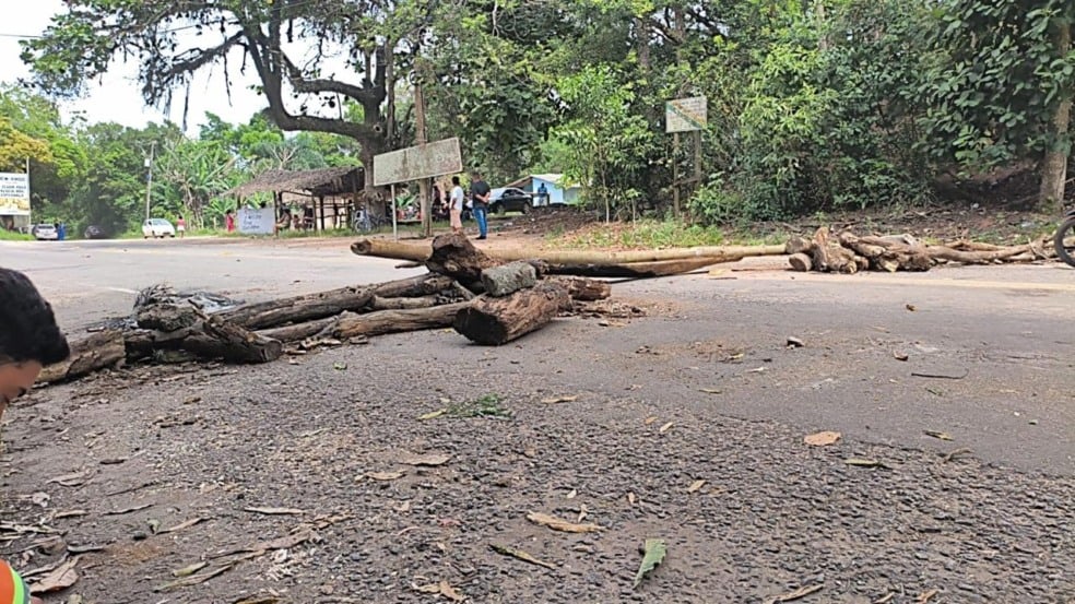 Bloqueio da ES-010 por indígenas em Aracruz: Presidente da Findes alerta para insegurança. Crédito: Divulgação Bloqueio da ES-010 por indígenas em Aracruz: Presidente da Findes alerta para insegurança. Crédito: Divulgação