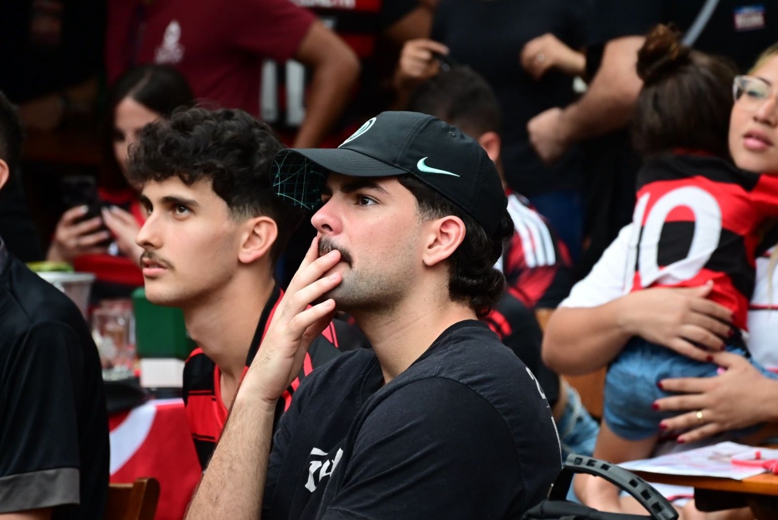 Final da Copa Intercontinental: Flamengo x PSG Torcida do Flamengo na Praia do Canto, em Vitória Final da Copa Intercontinental: Flamengo x PSG Torcida do Flamengo na Praia do Canto, em Vitória