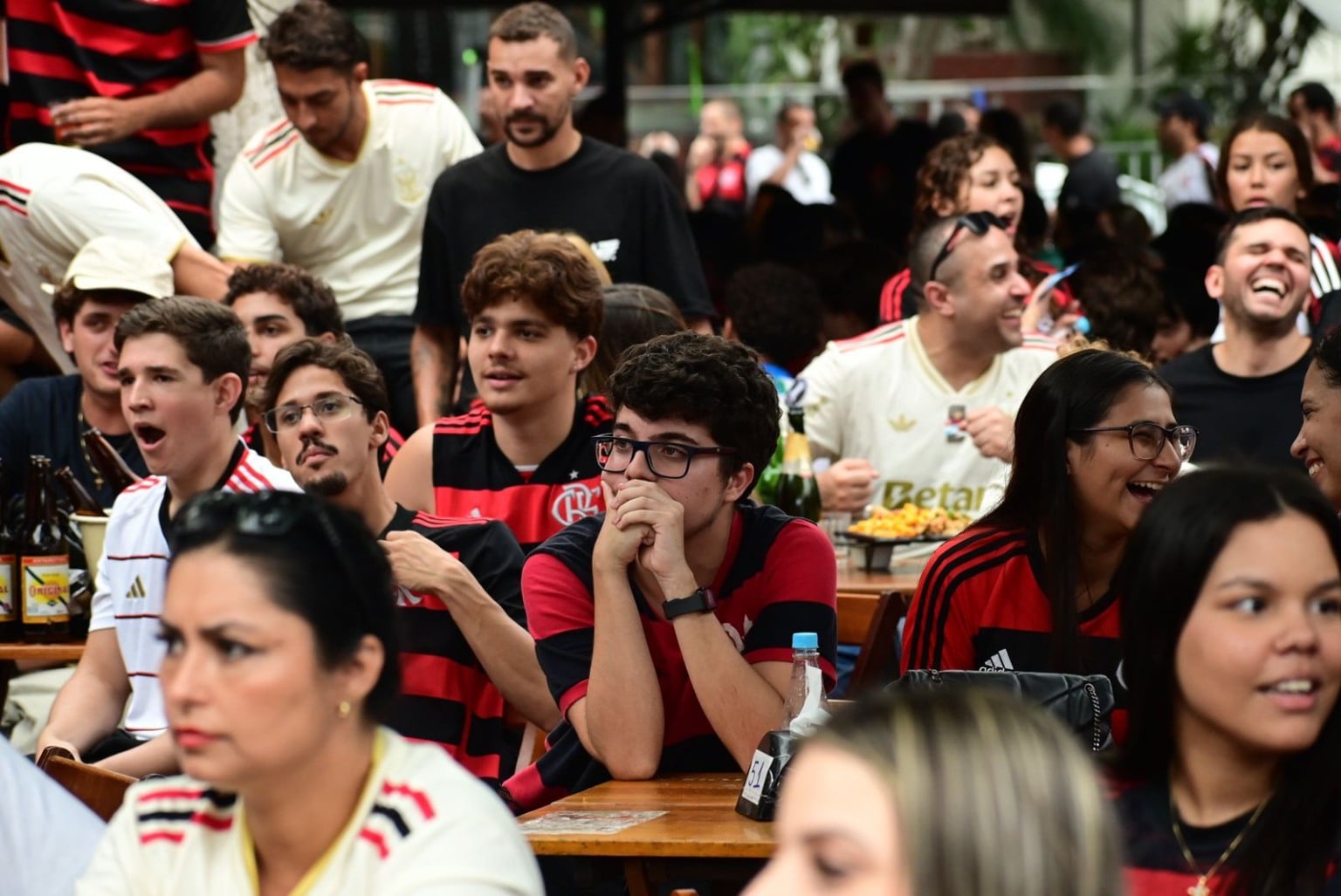 Final da Copa Intercontinental: Flamengo x PSG Torcida do Flamengo na Praia do Canto, em Vitória Final da Copa Intercontinental: Flamengo x PSG Torcida do Flamengo na Praia do Canto, em Vitória