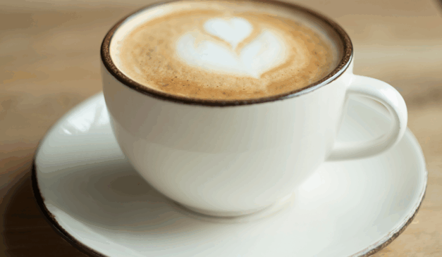 Cappuccino caseiro/Canva