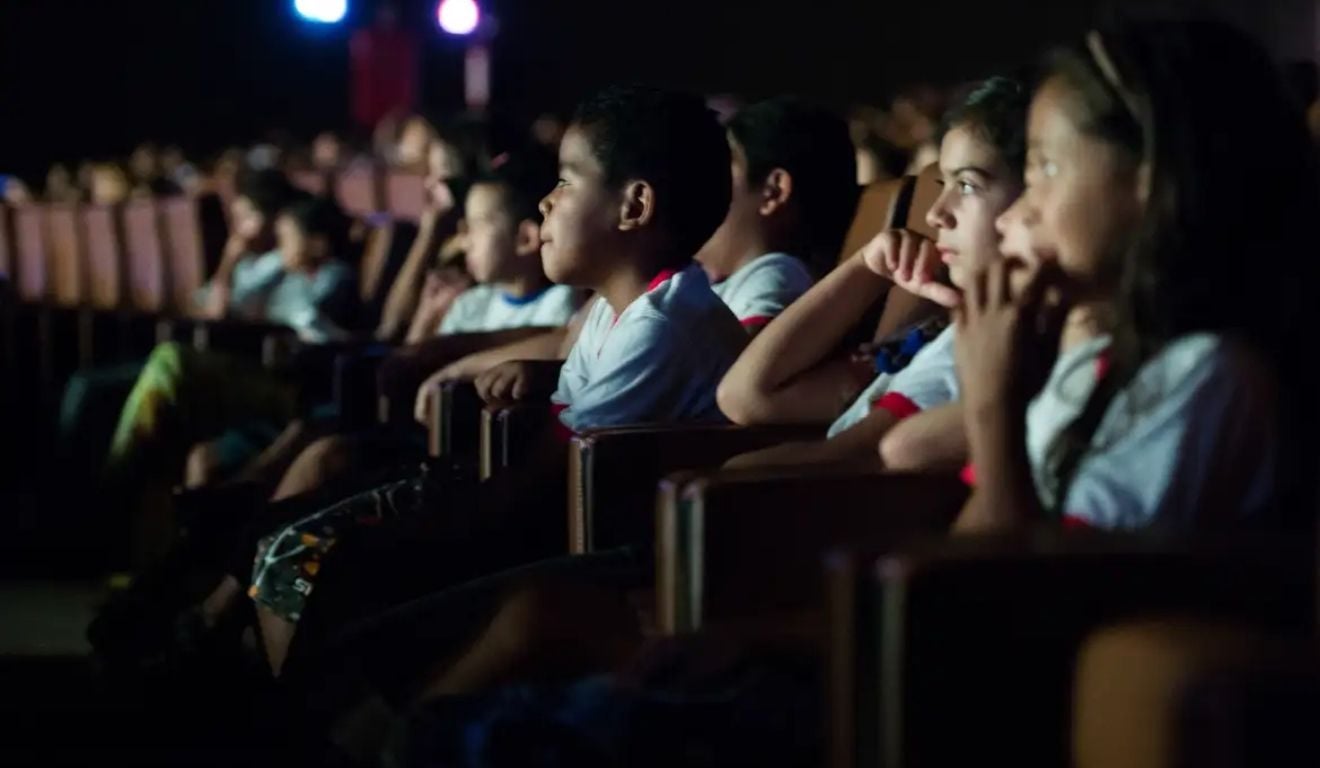 Governo torna obrigatória exibição de filmes brasileiros nos cinemas