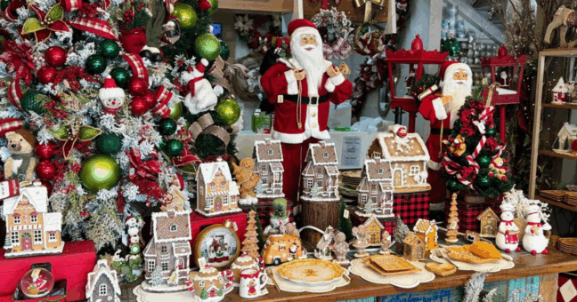 Decoração de Natal de luxo na Praia do Canto (Foto:Pedro Permuy)