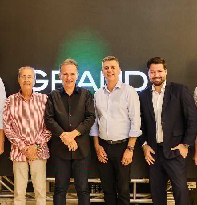 gustavo rezende, george bomfim, rodrigo barbosa, eduardo reis, vinicius mello, eduardo gasperazzo