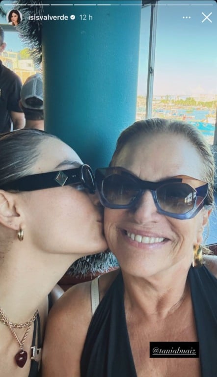 De férias no ES! Marcus Buaiz e Isis Valverde vão a restaurante tradicional de Vitória e fãs reagem: "Está capixaba já" (Foto: Reprodução/Instagram)