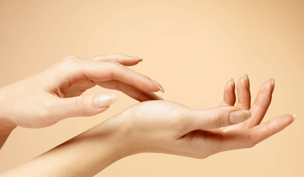 Transforme suas mãos com essa receita caseira simples e eficaz que reduz rugas e manchas em apenas 15 minutos