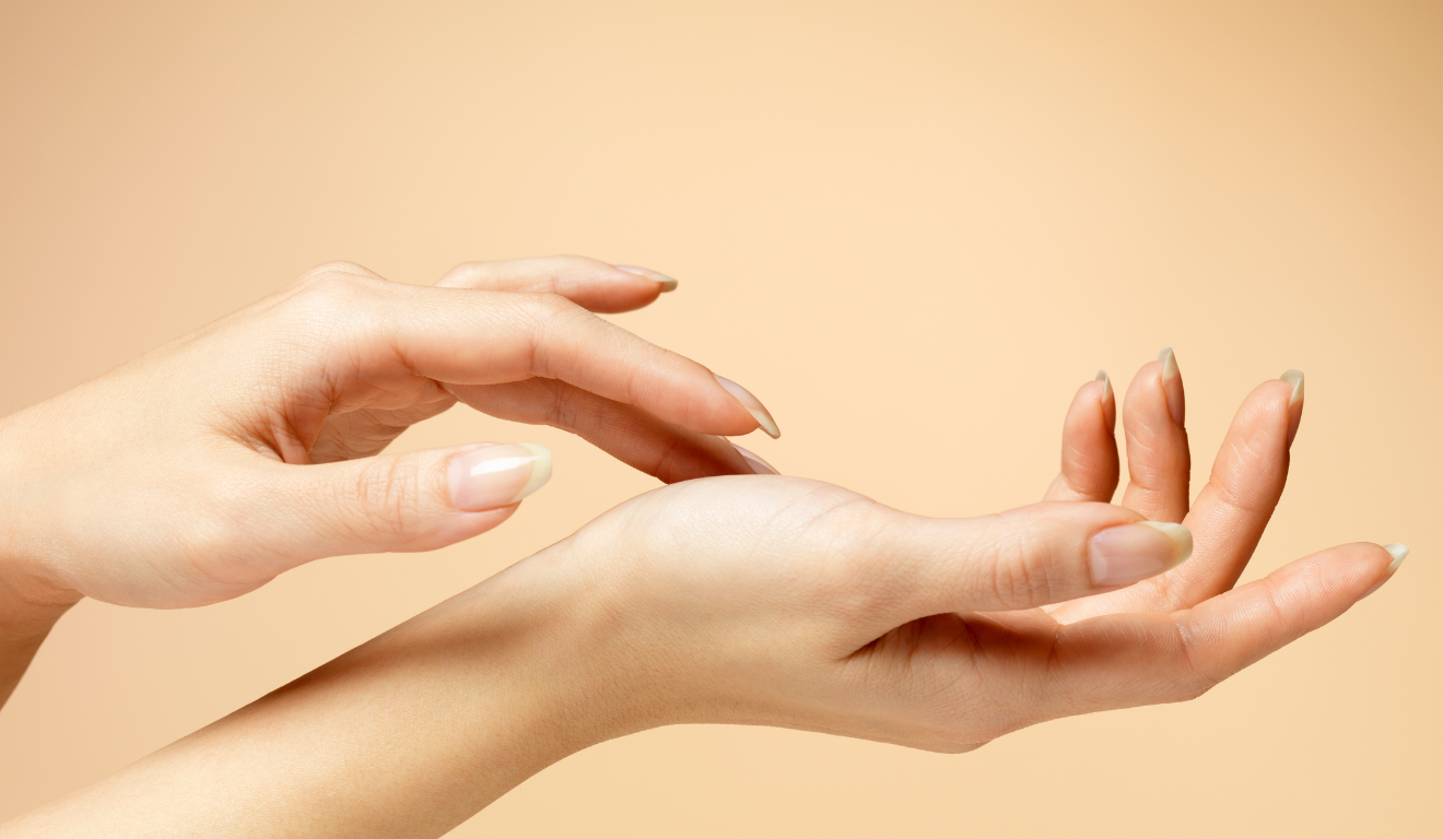 Transforme suas mãos com essa receita caseira simples e eficaz que reduz rugas e manchas em apenas 15 minutos Transforme suas mãos com essa receita caseira simples e eficaz que reduz rugas e manchas em apenas 15 minutos