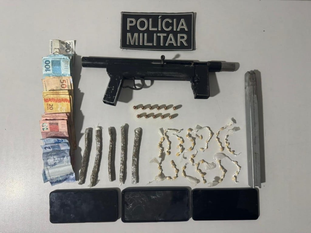 A adolescente ajudava nas vendas para ficar na residência (Foto: Polícia Militar) A adolescente ajudava nas vendas para ficar na residência (Foto: Polícia Militar)