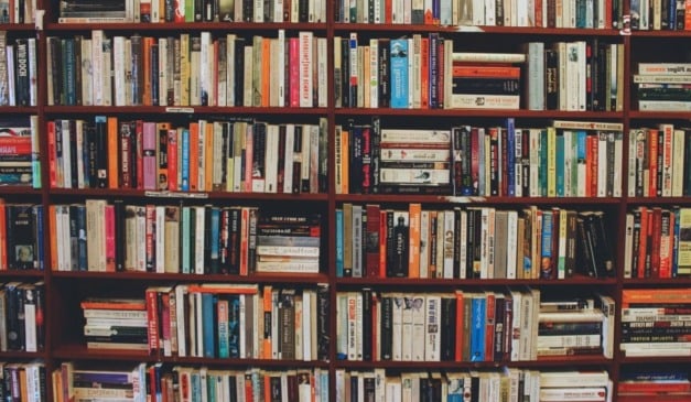 Veja lista com dicas de livros para presentear (Foto: Canva)