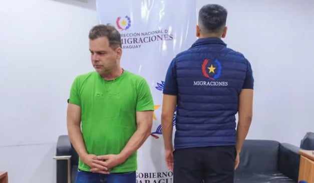 Silvinei Vasques é entregue à Polícia Federal