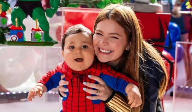 Ravi, filho caçula dos ex-BBBs Viih Tube e Eliezer, sofreu queimadura de segundo grau na mão (Foto: Reprodução/Instagram/@viihtube)