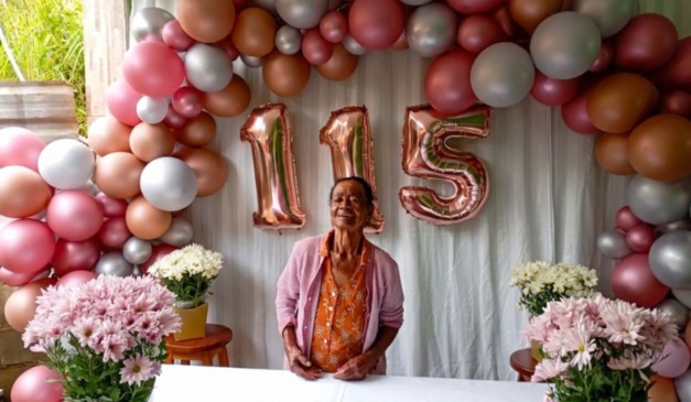 Alvarina Campos completou 115 anos em Muniz Freire