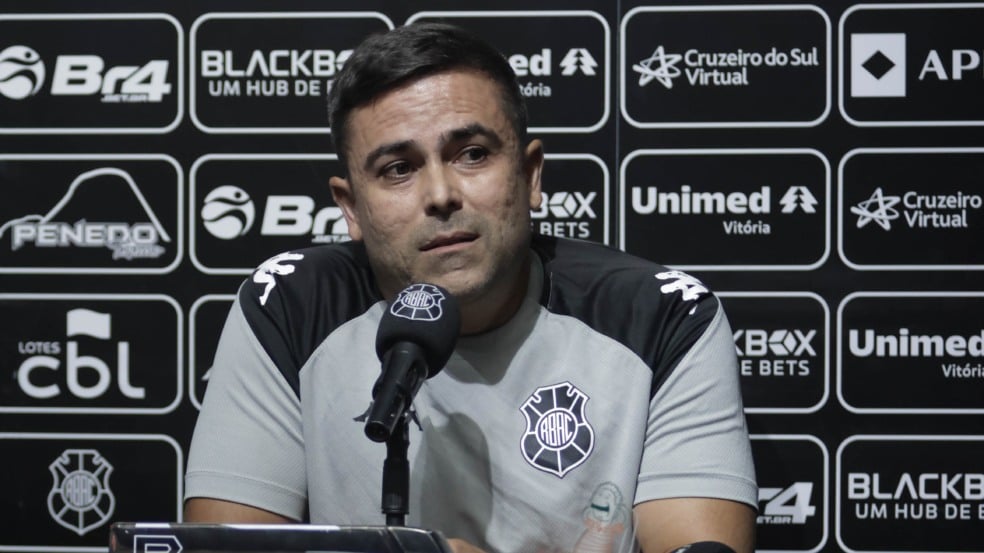 Técnico Cìcero Júnior, do Rio Branco SAF. Técnico Cìcero Júnior, do Rio Branco SAF.