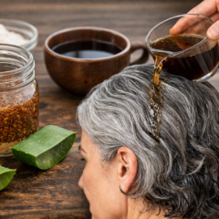 Cabelos grisalhos podem ganhar mais brilho e uniformidade com cuidados naturais, mesmo sem altera&ccedil;&atilde;o da cor original/ ChatGPT