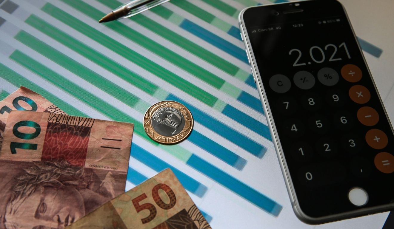 16 milhões de trabalhadores devem ser beneficiados com a redução e isenção do IR. Foto: Marcello Casal Jr/Agência Brasil 16 milhões de trabalhadores devem ser beneficiados com a redução e isenção do IR. Foto: Marcello Casal Jr/Agência Brasil