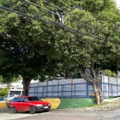 Reforma na Pra&ccedil;a Flamboyant, no bairro Universit&aacute;rio, em Vit&oacute;ria, levanta debate entre moradores. Foto: Thiago Soares/Folha Vit&oacute;ria.