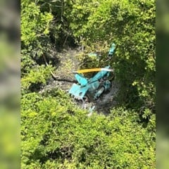 Helic&oacute;ptero cai na zona oeste do Rio e deixa tr&ecirc;s pessoas mortas