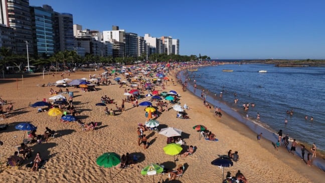 Imagens aéreas da Praia da Costa em Vila Velha