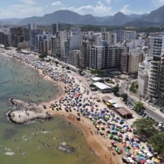 Imagens a&eacute;reas da Praia do Morro em Guarapari
