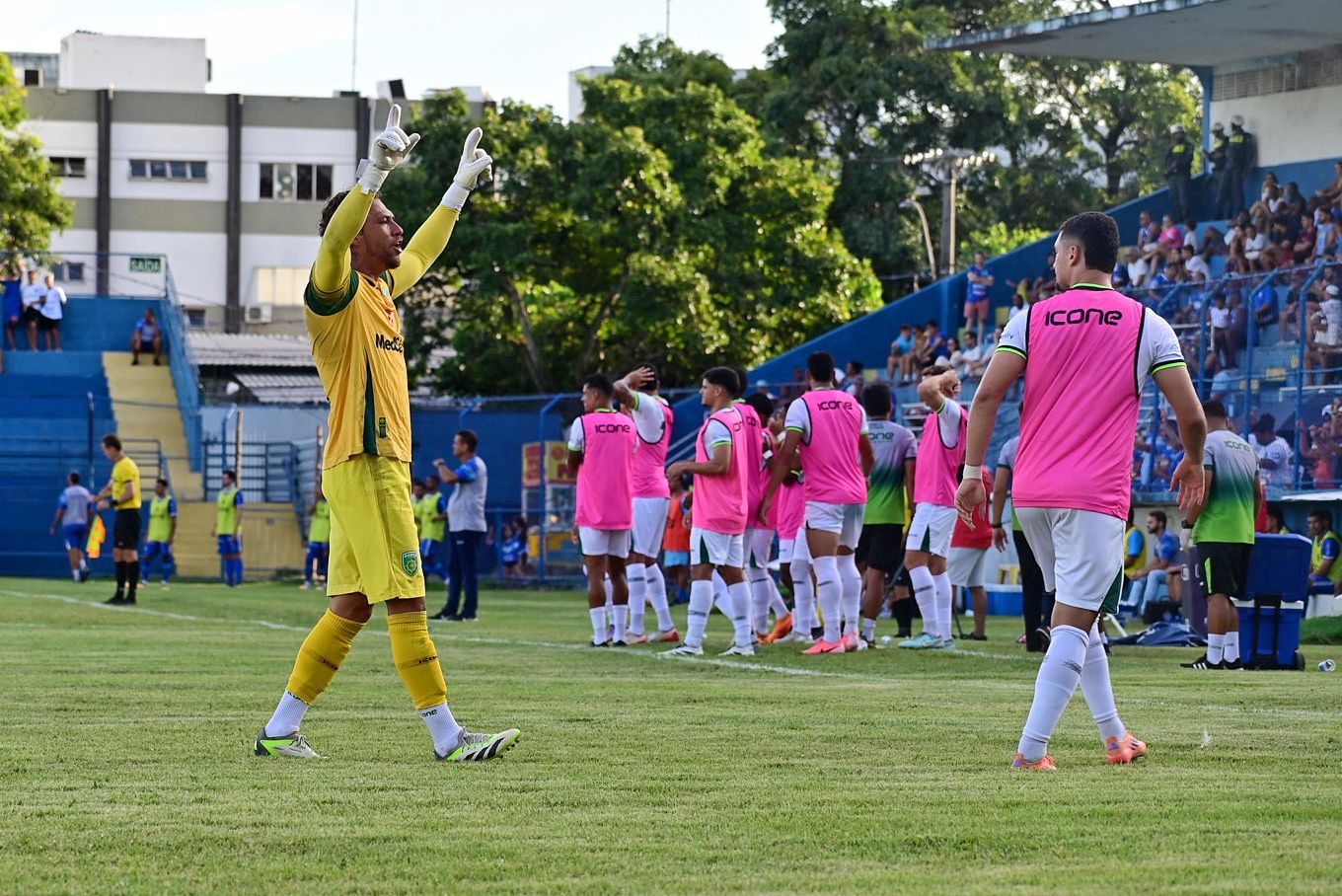 Aydhan comemorando gol do Porto Vitória Aydhan comemorando gol do Porto Vitória