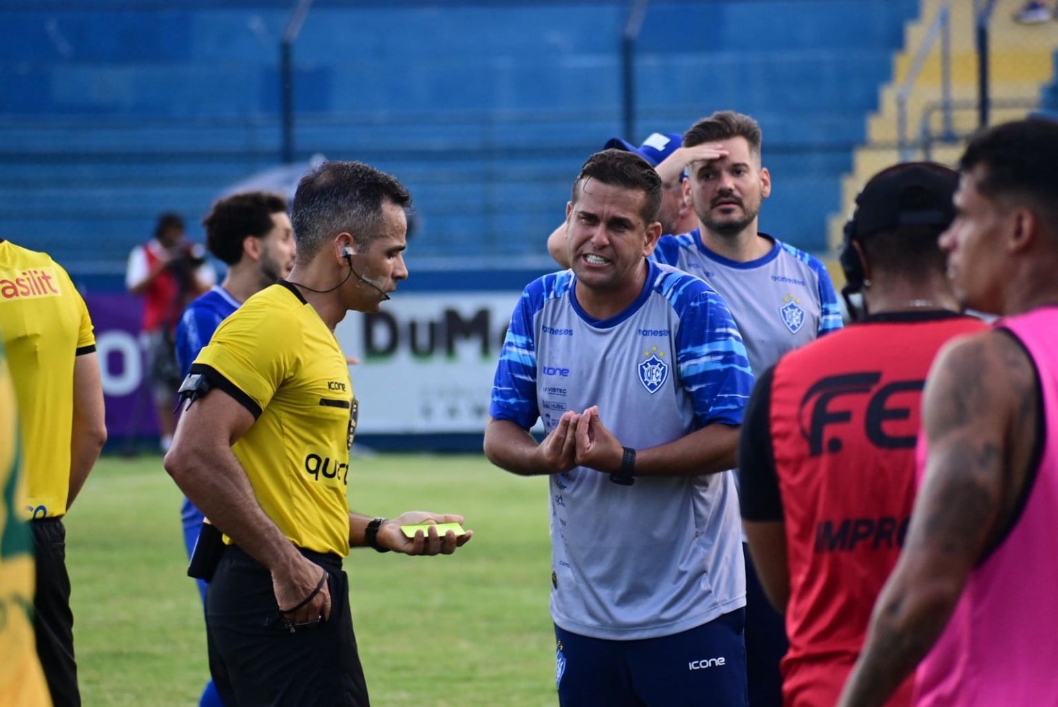 Árbitro VAR Árbitro VAR