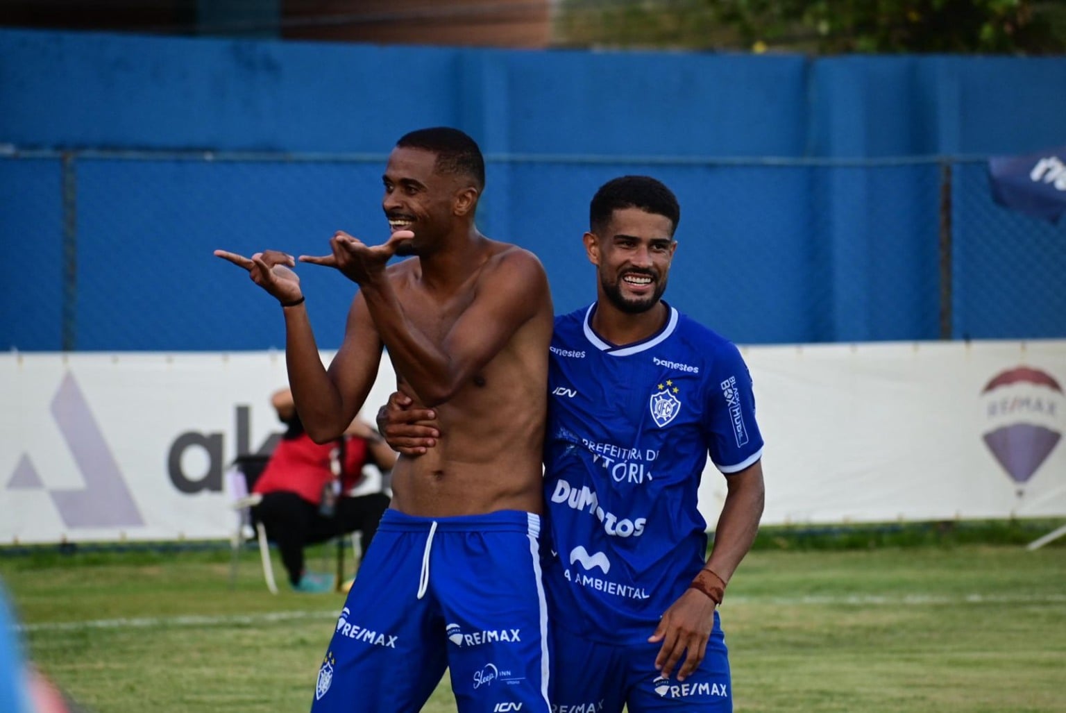 Comemoração do gol de Vinicius do Vitória, que acabou anulado Comemoração do gol de Vinicius do Vitória, que acabou anulado