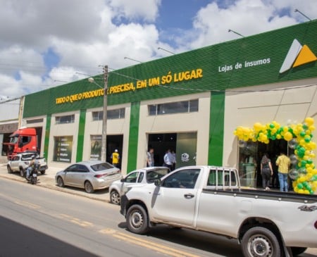Cooabriel encerra 2025 com 9.700 cooperados e inaugura nova loja no noroeste do Espírito Santo