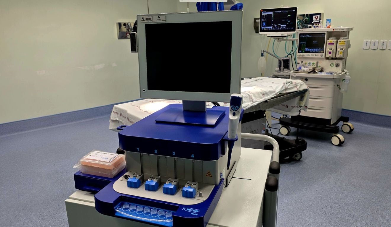 ROTEM avalia coágulos no sangue em tempo real ROTEM avalia coágulos no sangue em tempo real