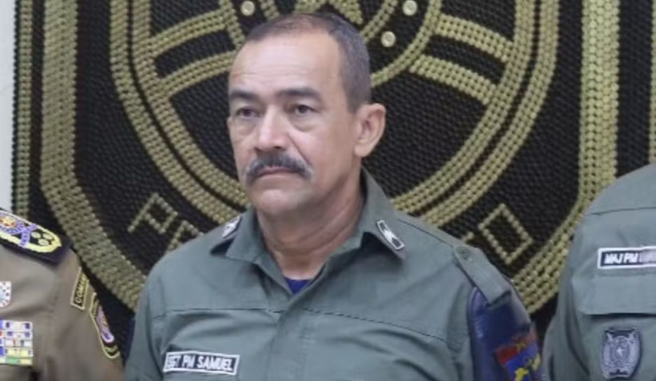 Sargento da PM Samuel de Araújo Lima, punido por causa do bigode Sargento da PM Samuel de Araújo Lima, punido por causa do bigode