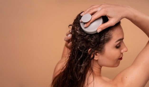 Tintura nunca mais: Shampoo potente que você faz em casa elimina o branco e traz brilho