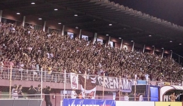Torcida da Desportiva no Engenheiro Araripe (Foto: Laila Pecorari/Desportiva)