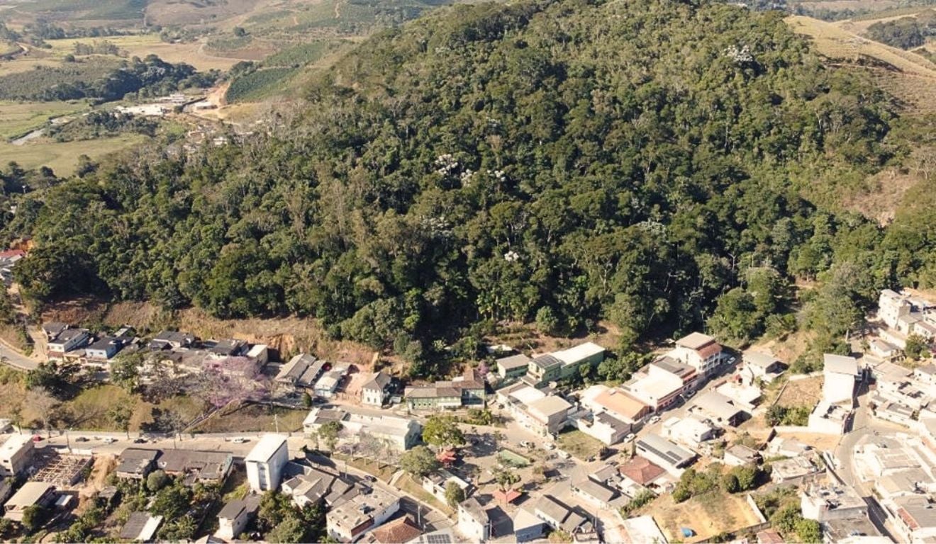 Vista da cidade de Dores do Rio Preto Vista da cidade de Dores do Rio Preto