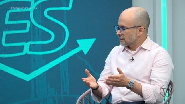 Cristiano Carvalho acredita que uma vida acadêmica de qualidade está diretamente relacionada às oportunidades que o profissional terá quando chegar ao mercado de trabalho. Crédito: Reprodução de TV