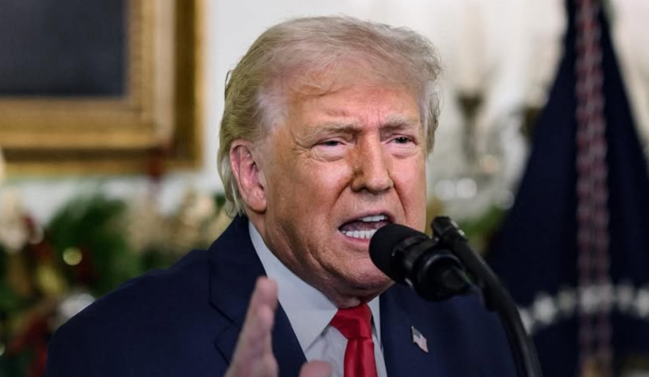 O pacote inclui helicópteros de ataque Apache diversos veículos táticos leves (Foto: Reprodução/Instagram/@realdonaldtrump) O pacote inclui helicópteros de ataque Apache diversos veículos táticos leves (Foto: Reprodução/Instagram/@realdonaldtrump)