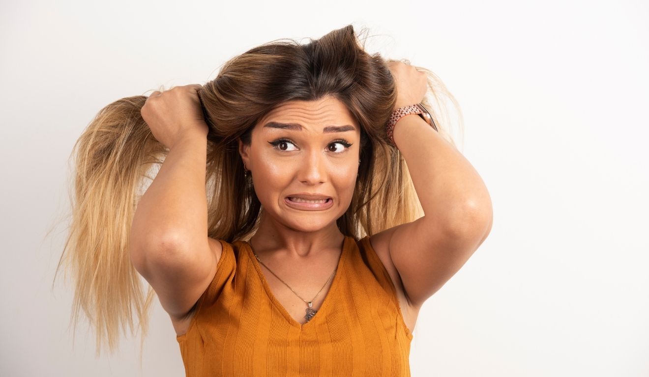 Pontas duplas nunca mais: 5 dicas para salvar o seu cabelo Pontas duplas nunca mais: 5 dicas para salvar o seu cabelo