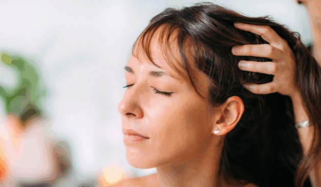 Tinta para cobrir os fios brancos/Canva