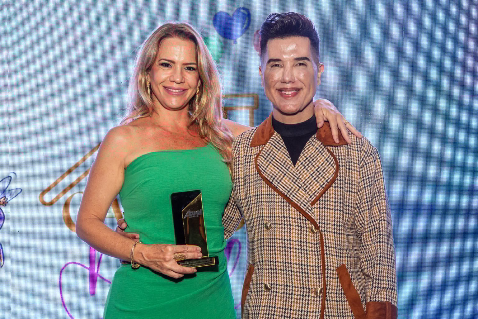 Daniely Borges Pessigatti e Danilo Leonel Daniely Borges Pessigatti e Danilo Leonel