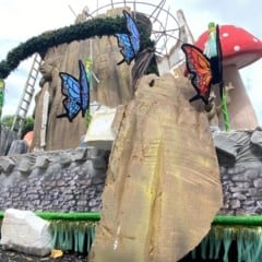 Carros aleg&oacute;rios Imperatriz do Samba e Andara&iacute; (Foto: Thiago Soares)