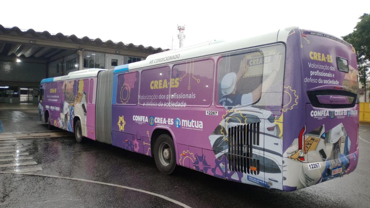 ES faz campanha de valorização profissional e em defesa da sociedade nas ruas da Grande Vitória