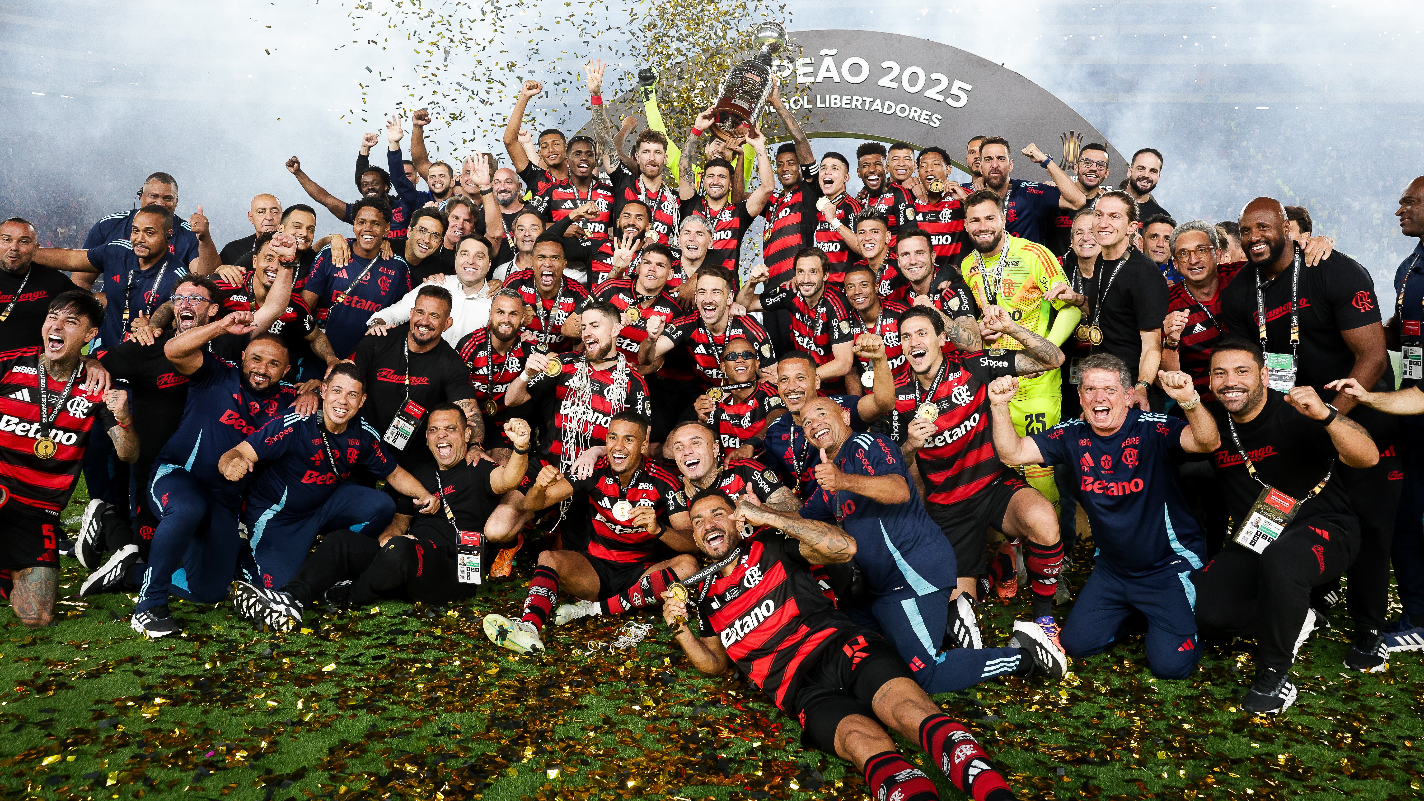 Flamengo no Panteão Global: Rubro-Negro Concorre a Melhor Clube do Ano no Bola de Ouro 2026!