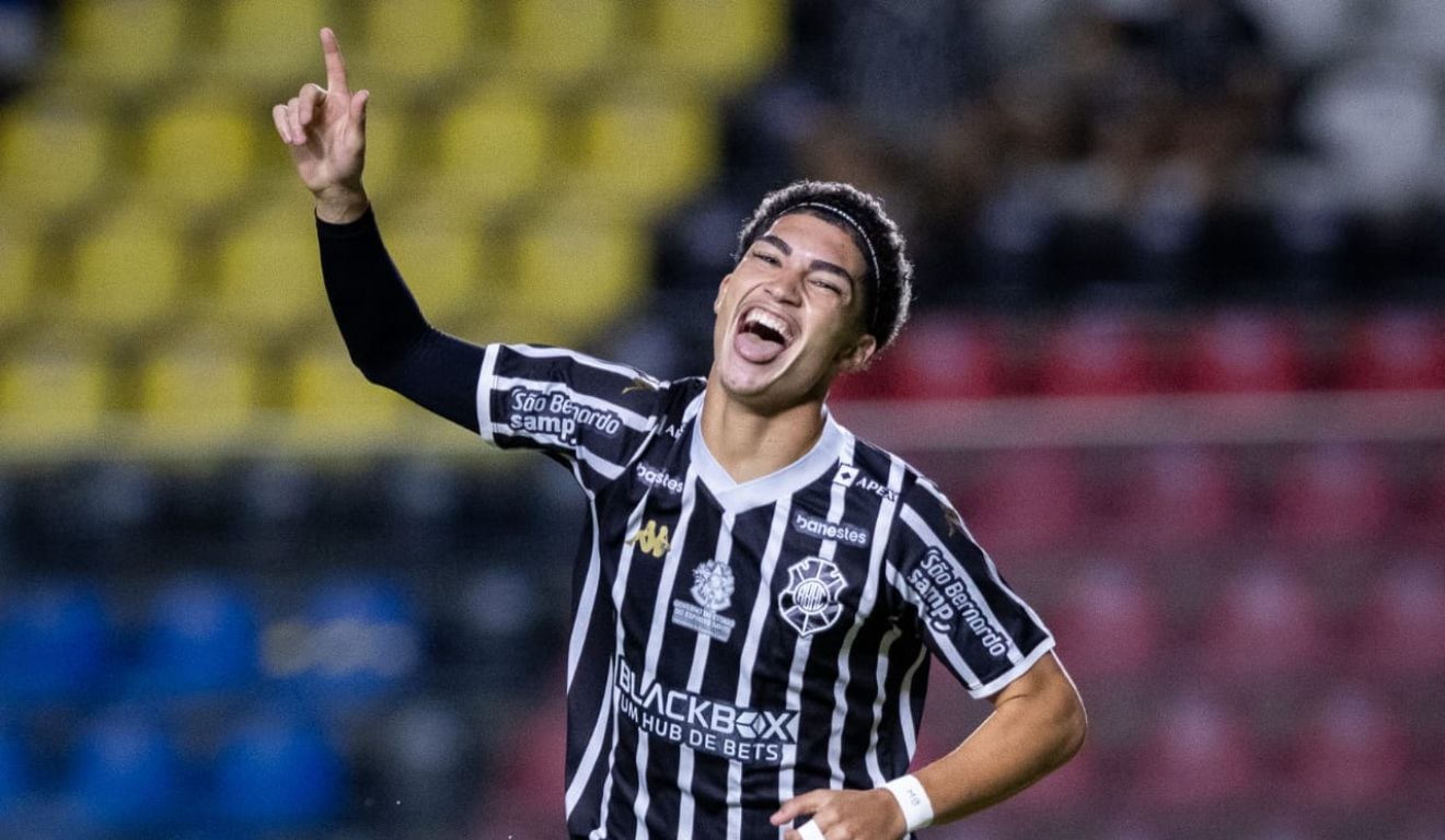 Jogador do Rio Branco supera nomes como Vitor Roque, do Palmeiras